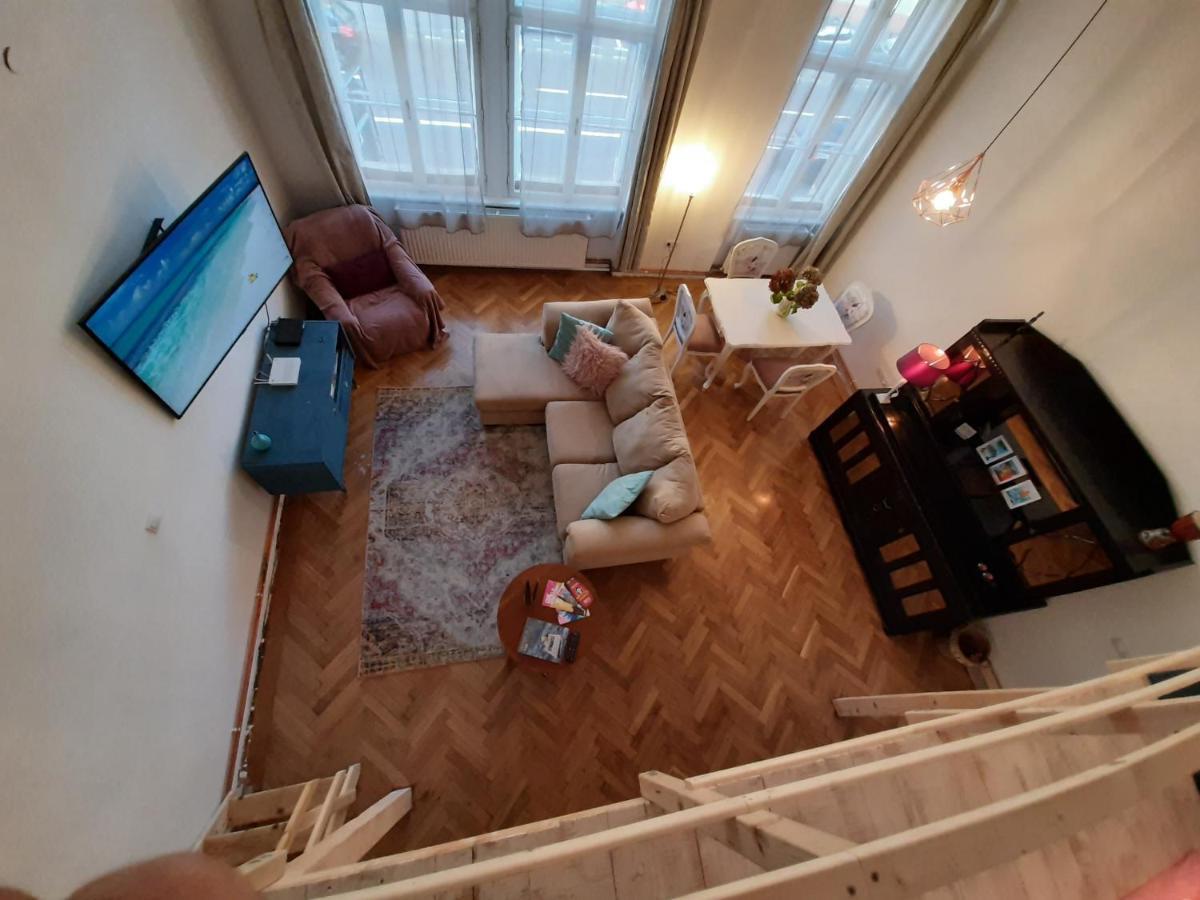 براشوف Central Loft Apartment المظهر الخارجي الصورة