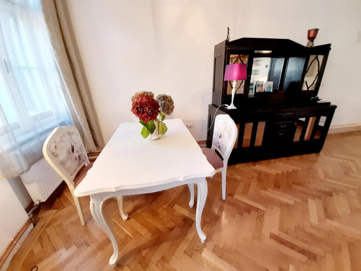براشوف Central Loft Apartment المظهر الخارجي الصورة
